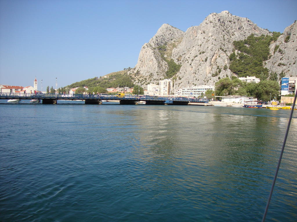 Apartments Villa Amalia Omiš Esterno foto